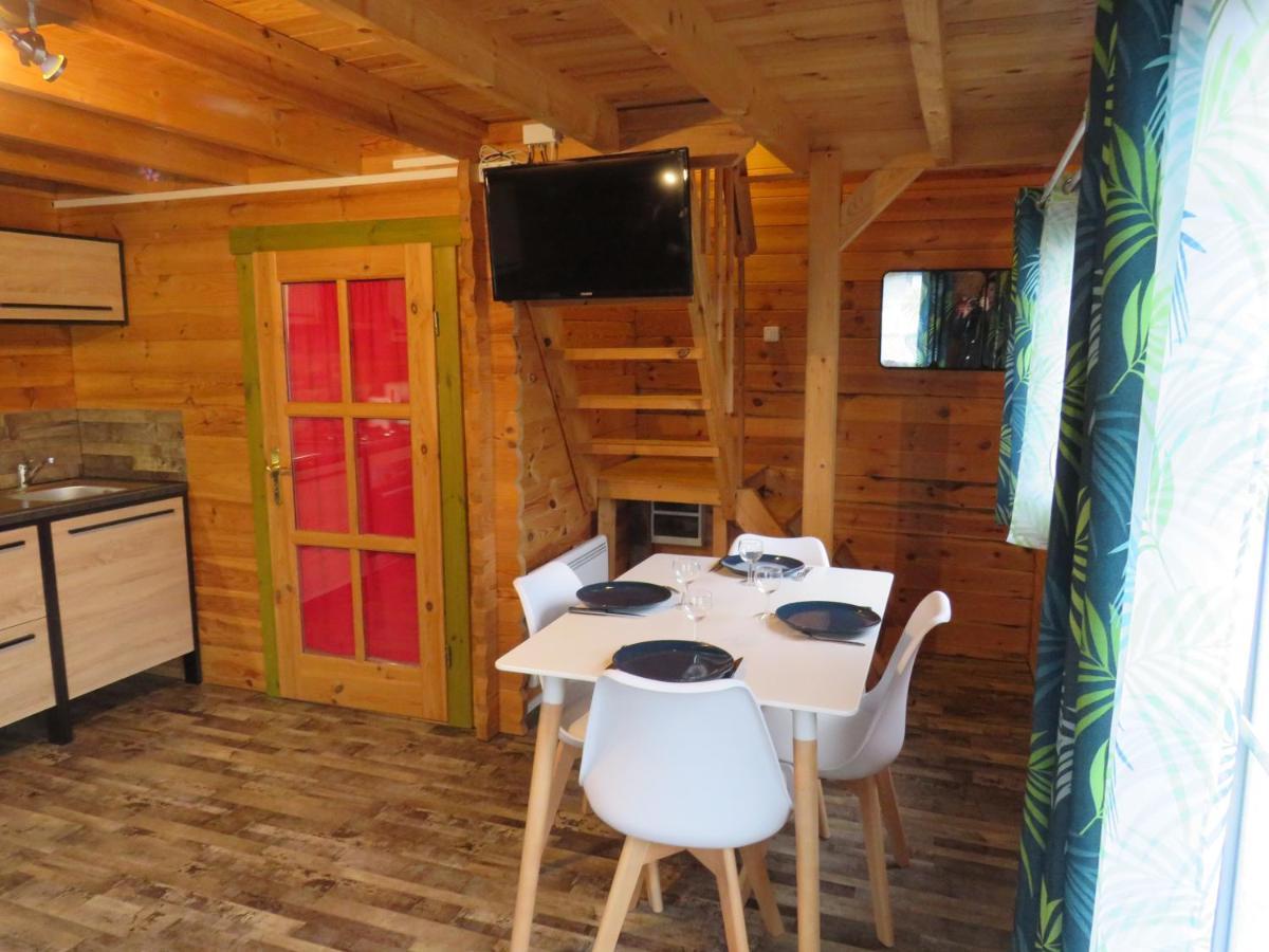 Les P'tites Maisons Dans La Prairie Sallertaine