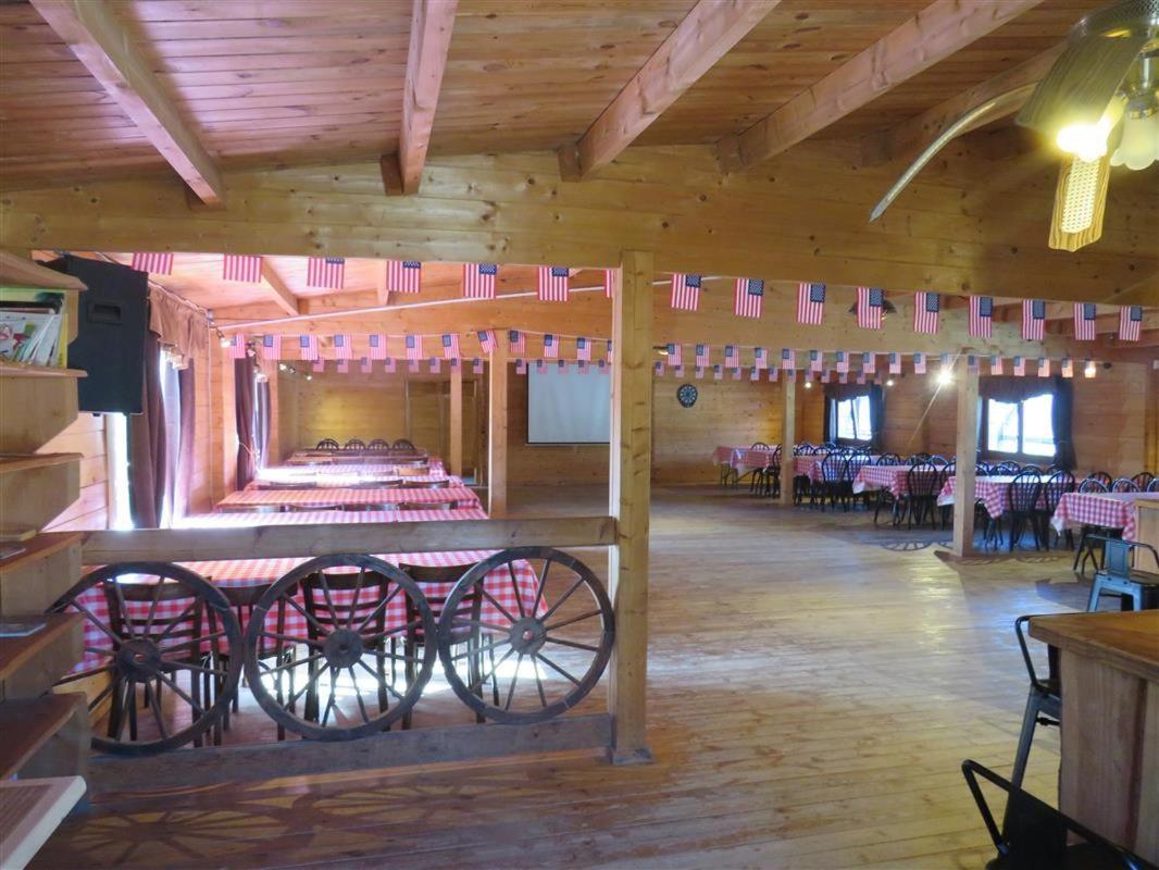 Les P'tites Maisons Dans La Prairie Chalet Sallertaine