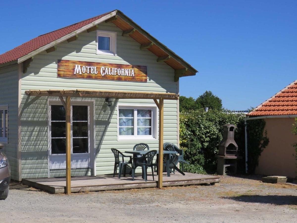 Chalet Les P'tites Maisons Dans La Prairie Sallertaine